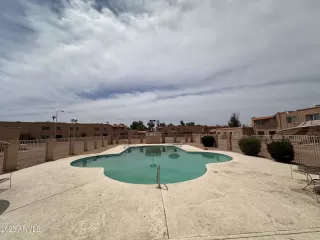 Photo #3: 6888176 Listing