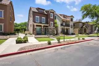 Photo #1: 6888177 Listing 