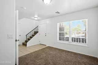 Photo #5: 6888177 Listing 