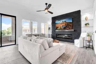 Photo #1: 6888308 Listing