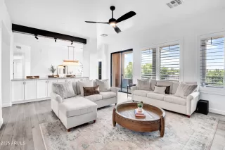 Photo #2: 6888308 Listing