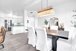 Photo #6: 6888308 Listing