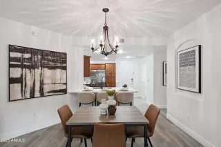 Photo #1: 6888332 Listing 