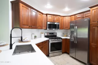 Photo #2: 6888332 Listing 