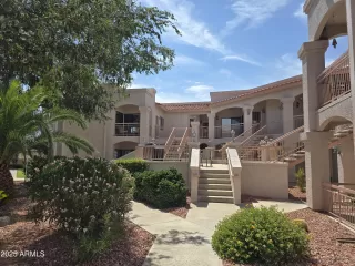 Photo #4: 6888400 Listing