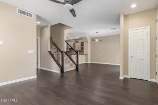 Photo #5: 6888552 Listing