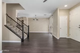 Photo #6: 6888552 Listing