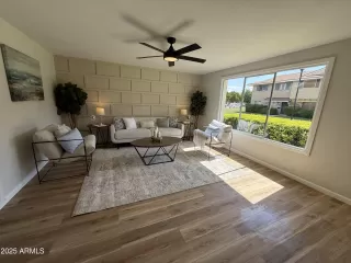 More Details about MLS # 6888558 : 1552 W CAMPBELL AVENUE