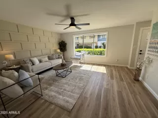 Photo #3: 6888558 Listing 