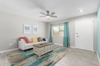 Photo #3: 6888647 Listing 