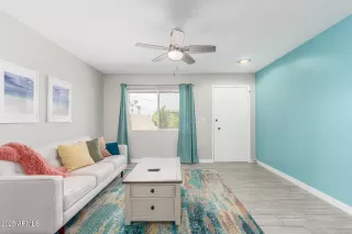 Photo #4: 6888647 Listing 