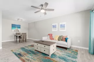 Photo #6: 6888647 Listing 