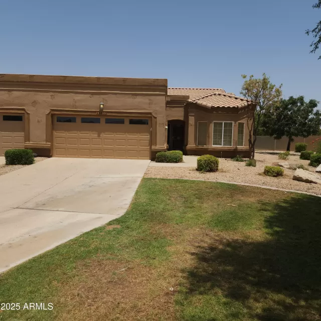 MLS: 6888711 Condo For Sale