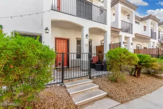 Photo #1: 6888804 Listing 