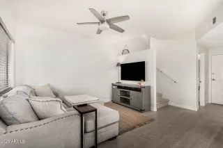 Photo #5: 6888804 Listing 