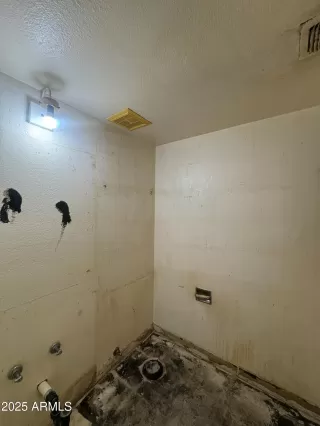 Photo #4: 6888840 Listing 