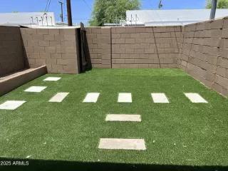 Photo #3: 6889049 Listing 