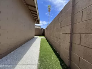 Photo #4: 6889049 Listing 