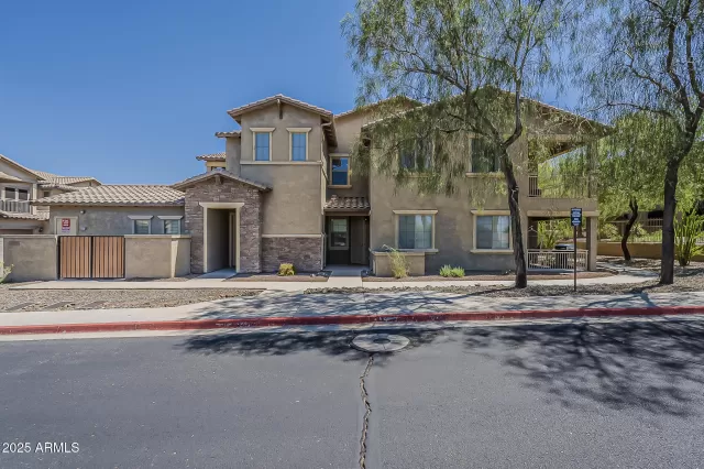 MLS: 6889115 Condo For Sale