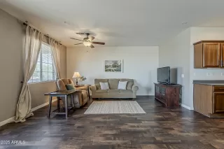 Photo #3: 6889115 Listing