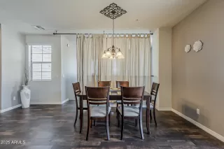 Photo #4: 6889115 Listing