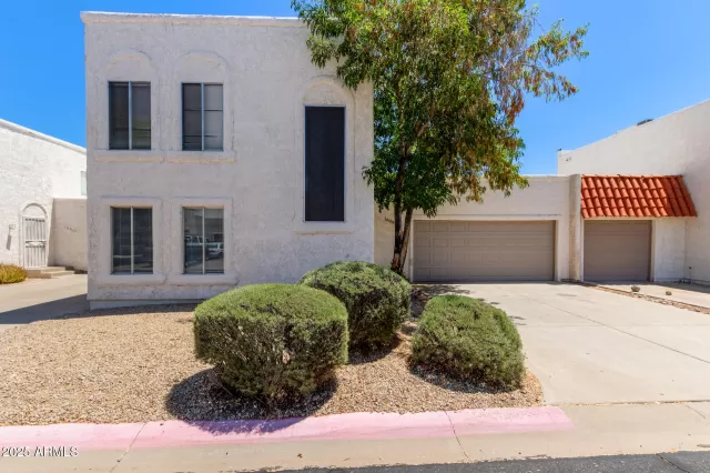 MLS: 6889167 Condo For Sale