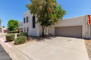 Photo #2: 6889167 Listing