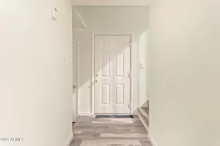 Photo #4: 6889167 Listing