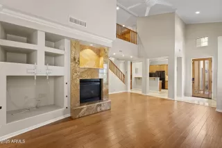 Photo #2: 6889230 Listing