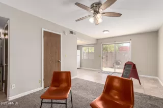 Photo #5: 6889409 Listing 