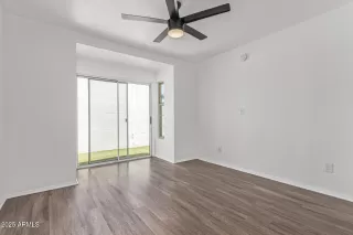 Photo #2: 6889554 Listing 