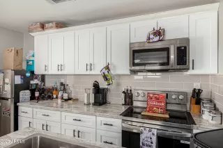 Photo #6: 6889622 Listing 