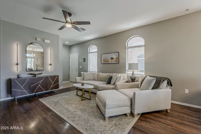 MLS: 6889748 Condo For Sale