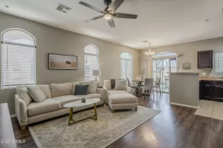 Photo #1: 6889748 Listing 