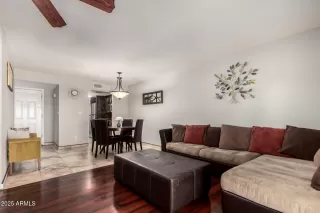 Photo #3: 6889781 Listing