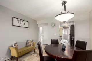 Photo #4: 6889781 Listing