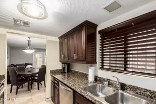 Photo #6: 6889781 Listing