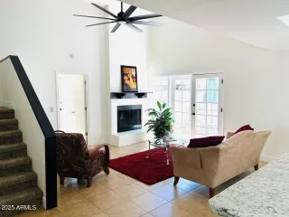 Photo #3: 6889833 Listing