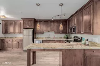 Photo #1: 6890019 Listing