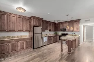 Photo #2: 6890019 Listing