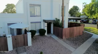 Photo #1: 6890059 Listing