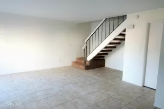 Photo #5: 6890059 Listing