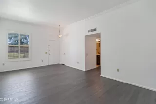 Photo #1: 6890095 Listing