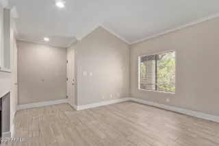 Photo #4: 6890347 Listing 