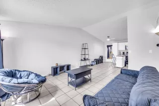 Photo #4: 6890360 Listing 