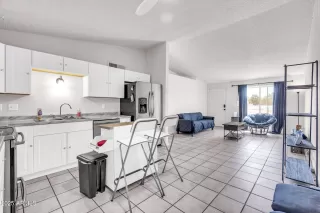 Photo #6: 6890360 Listing 