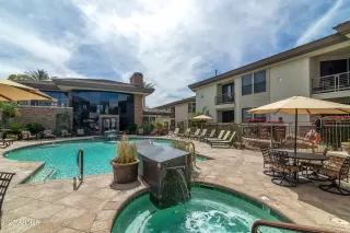 Photo #2: 6890520 Listing 