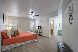Photo #3: 6890521 Listing