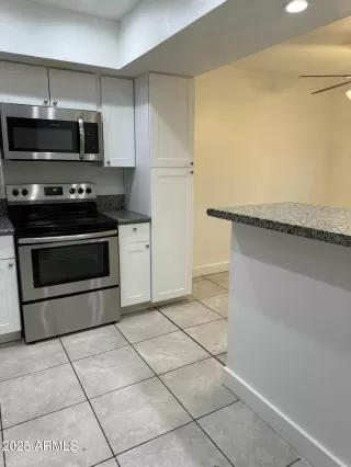 Photo #2: 6890573 Listing