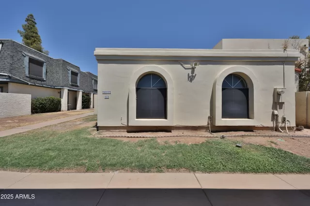 MLS: 6890659 Condo For Sale